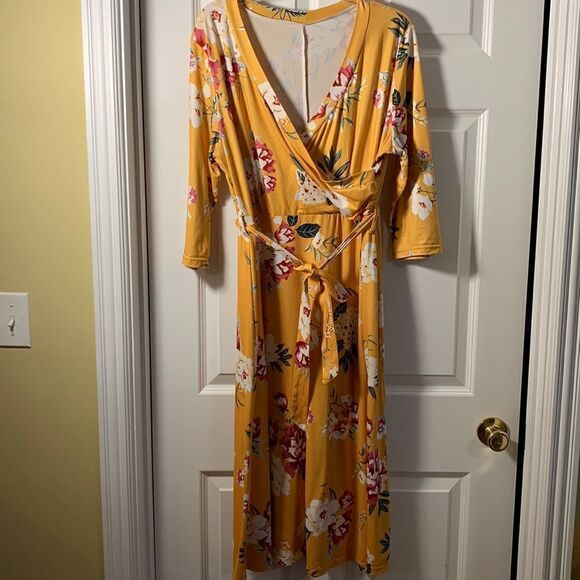 Size extra large faux-wrap mustard with red white and green floral detail NWOT - Picture 2 of 8